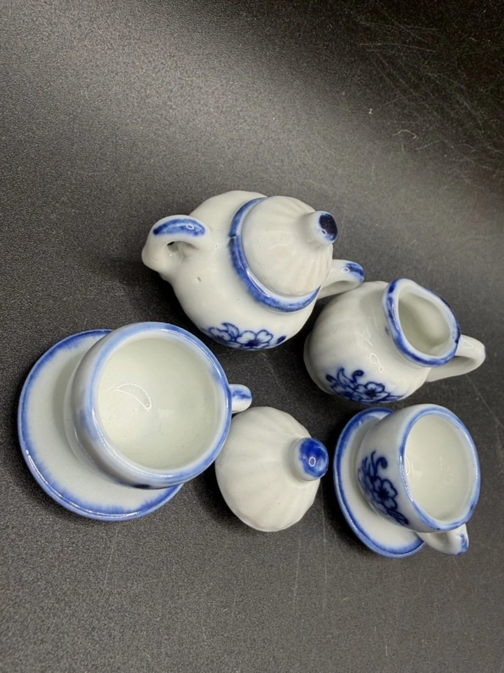 Vintage Miniature Mini Dollhouse Blue  White Porcelain Tea Set Accessories Cups+